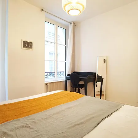 Calm 60m2 Near Notre-dame And Seine 2bdrs N4-4b Paris
