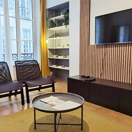 Calm 60m2 Near Notre-dame And Seine 2bdrs N4-4b Paris