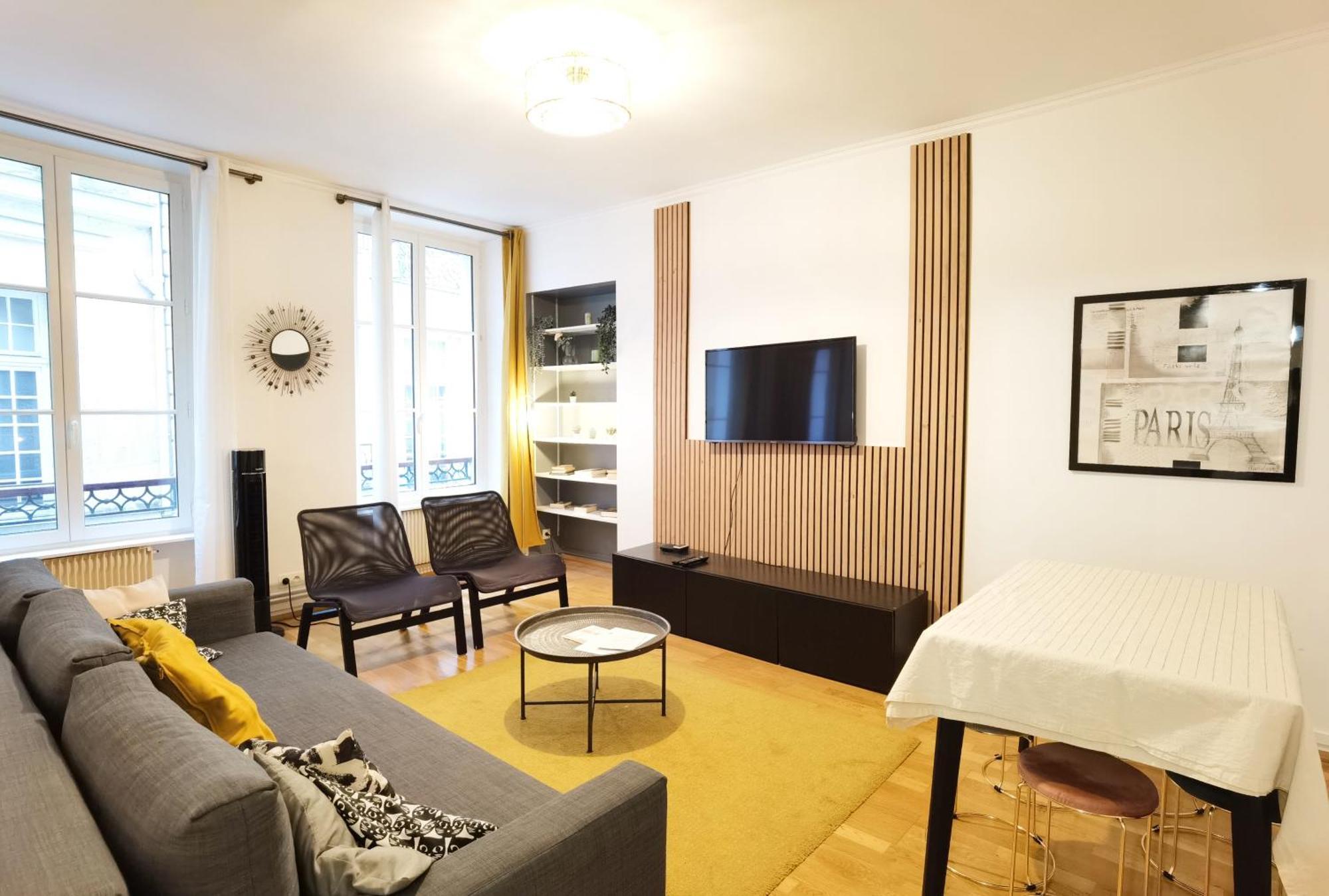 Calm 60m2 Near Notre-dame And Seine 2bdrs N4-4b Paris