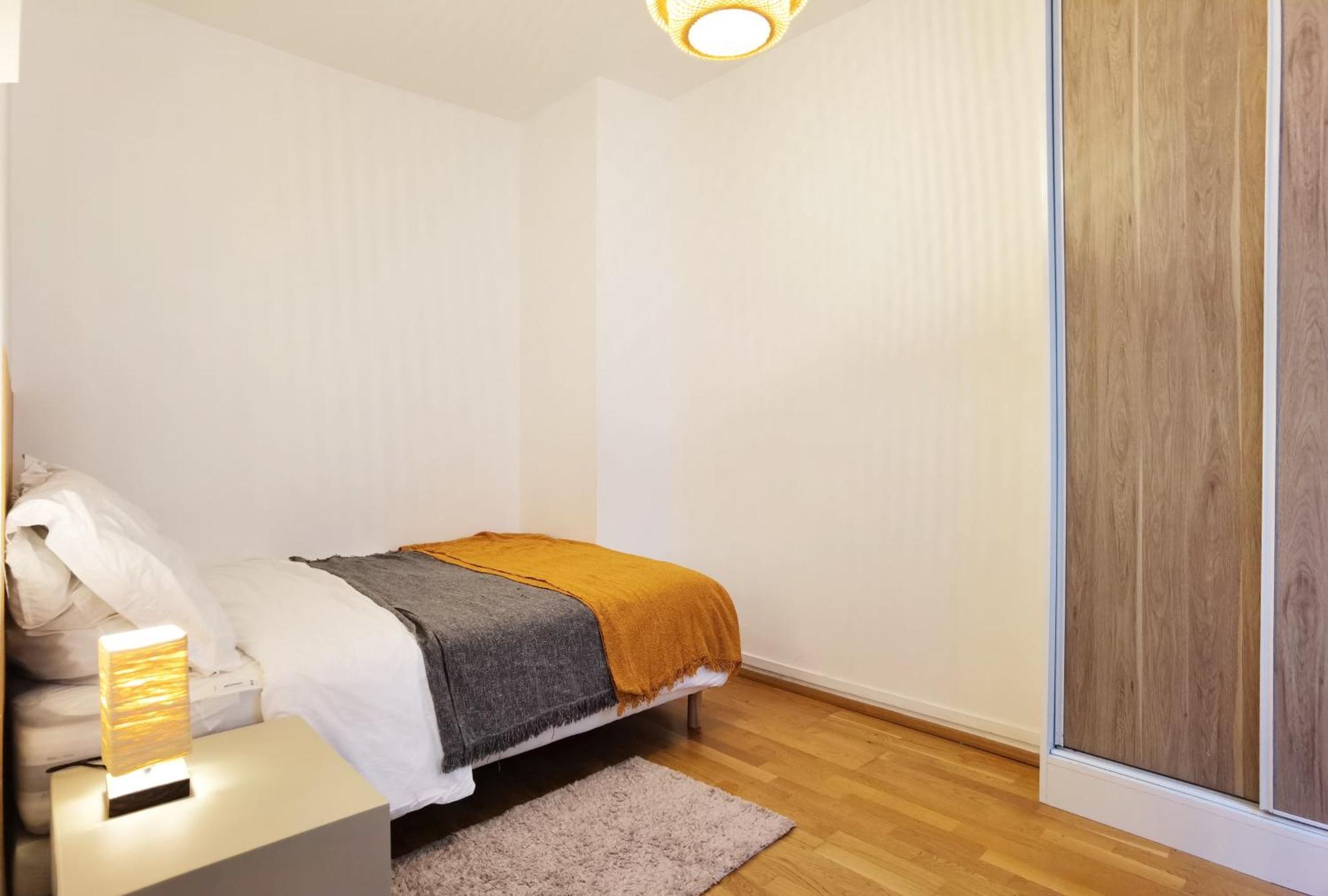 Calm 60m2 Near Notre-dame And Seine 2bdrs N4-4b Apartment *