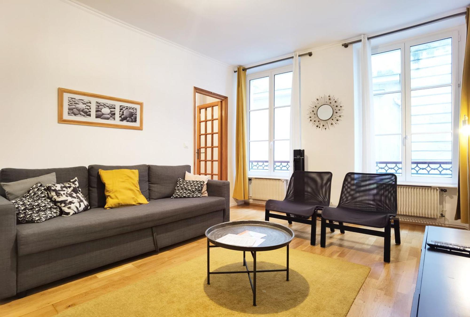 Calm 60m2 Near Notre-dame And Seine 2bdrs N4-4b Apartment *