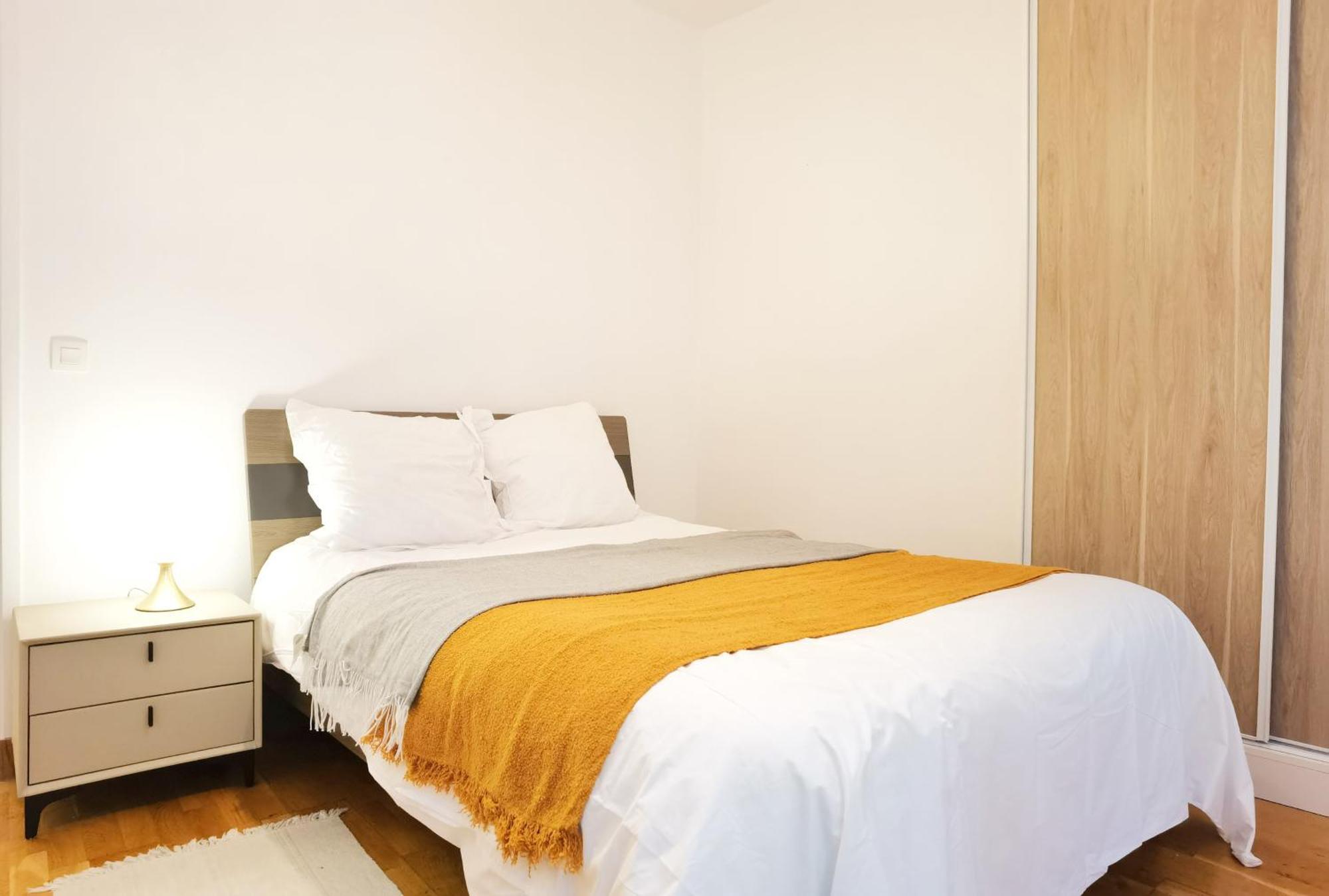 Apartment Calm 60m2 Near Notre-dame And Seine 2bdrs N4-4b